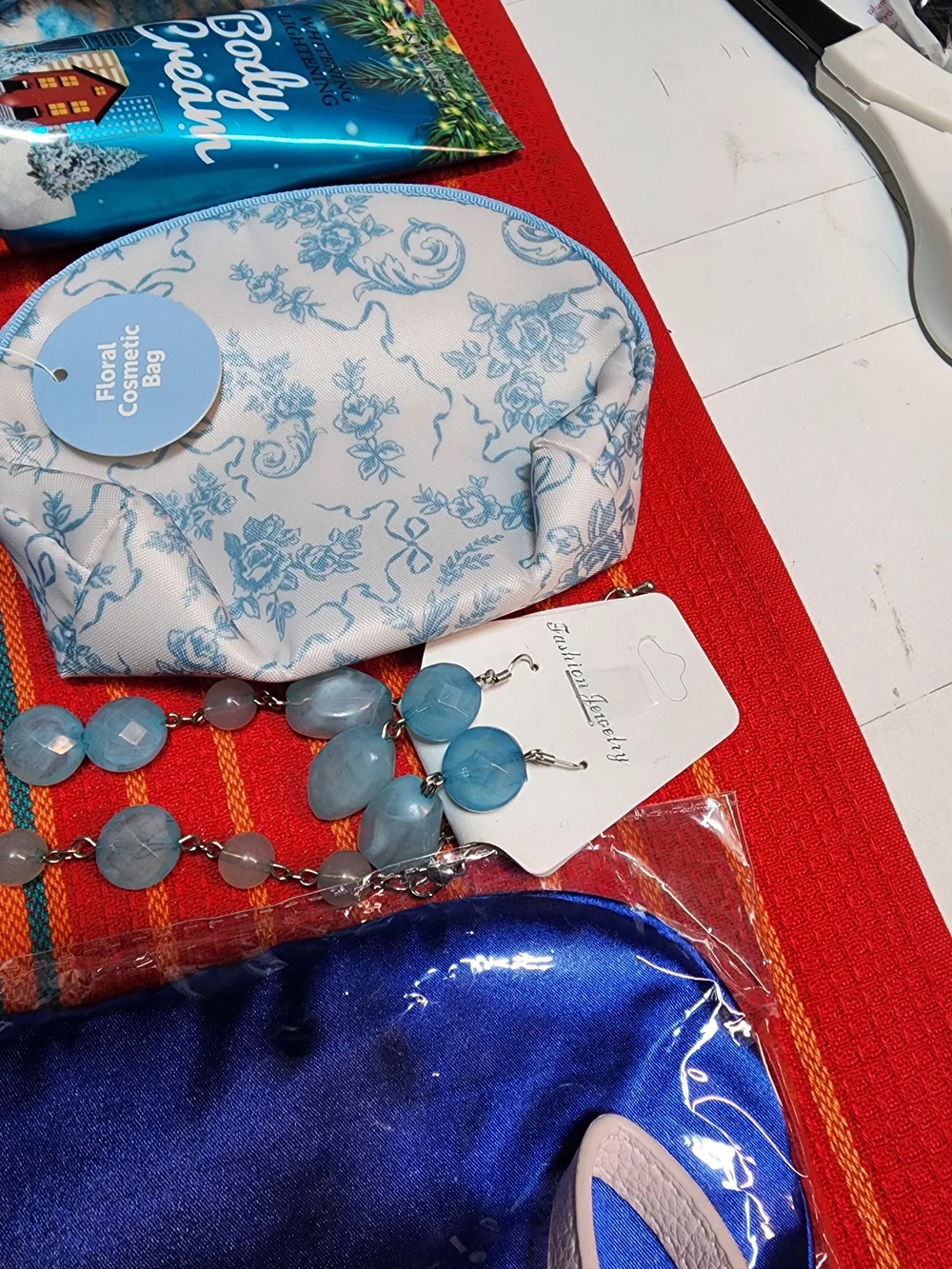 Blue Spa & Self-Care Beauty Bundle | Skincare Accessories & Pampering Set